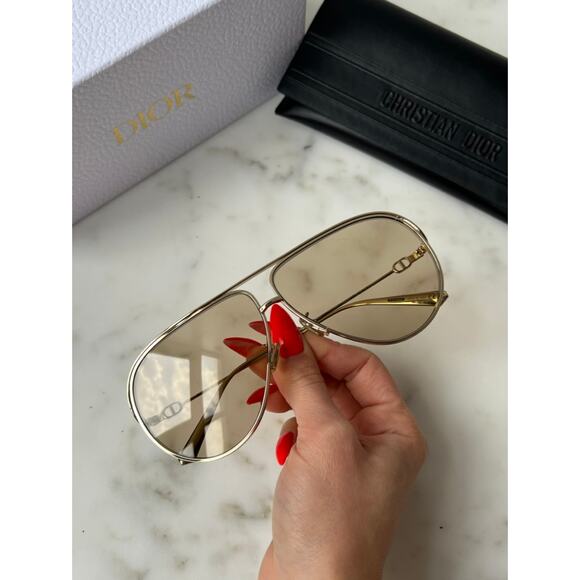 NEW Dior EverDior A1U Sunglasses in Gold Champagne Lens - Picture 3 of 10
